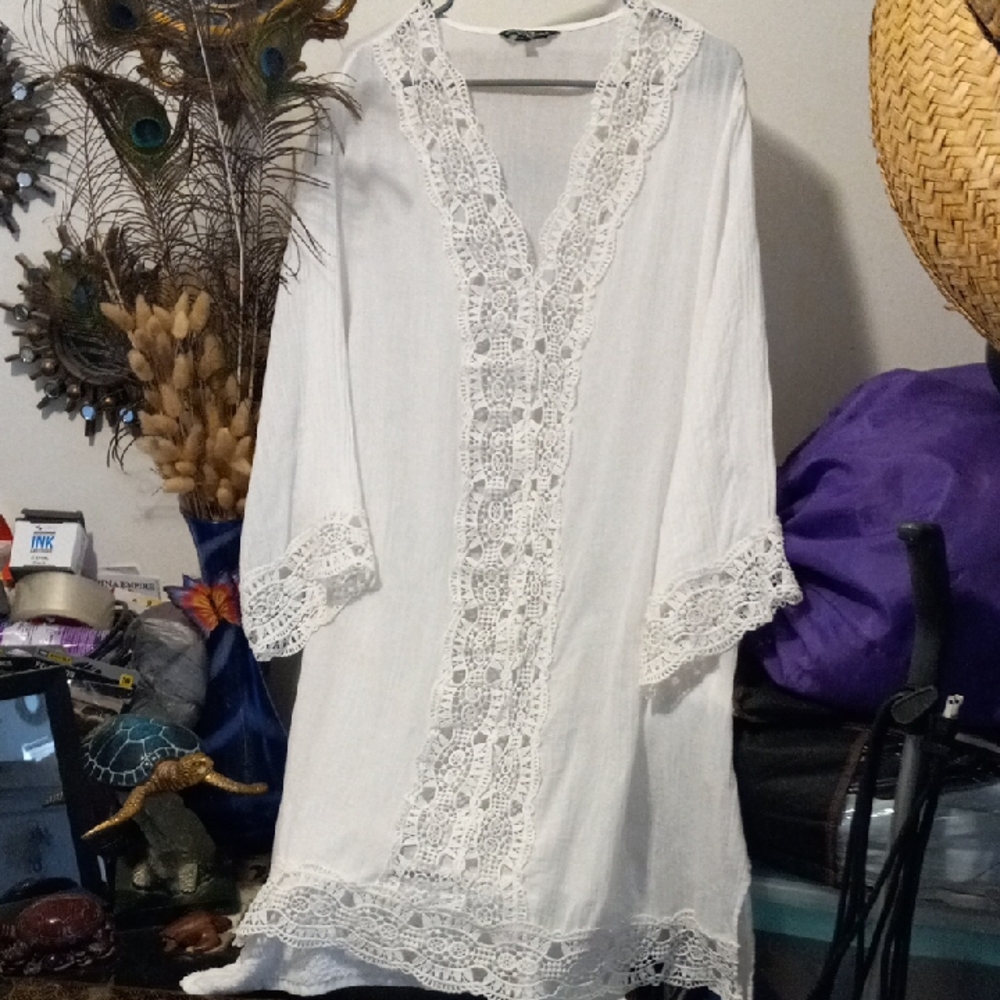 Elegant White Lace Trim Swim Coverup